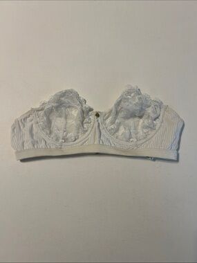 Gooseberry Intimates Large White Lace Balconette Bra Pinstripe Band Underwire